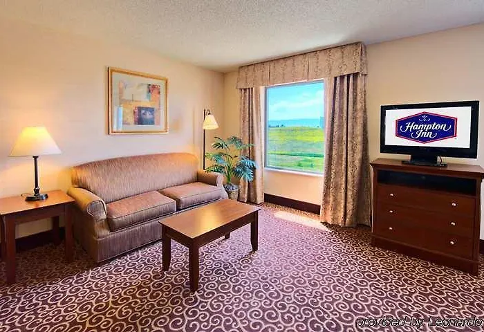 Hampton 3*