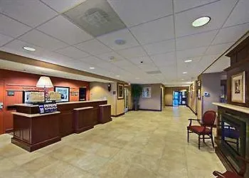 Hotel Hampton 3*